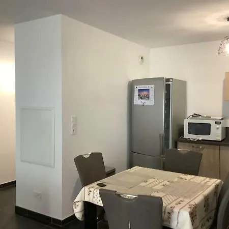 Le Carre Saint Jean Apartment
